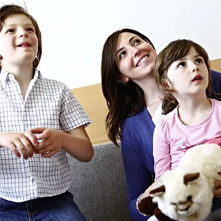 Ibis Porto Sul Europarque 2*