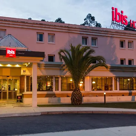 Ibis Porto Sul Europarque Hotel