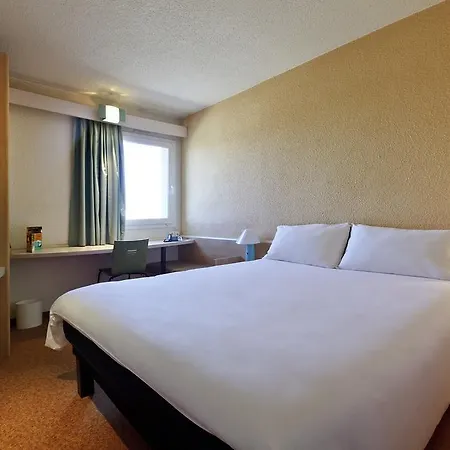 Hotell Ibis Porto Sul Europarque