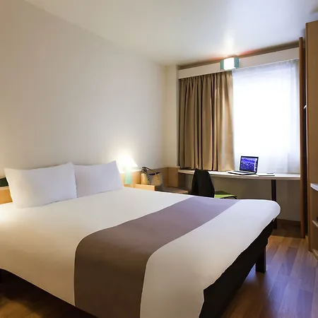 Hotell Ibis Porto Sul Europarque 2*