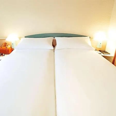 Ibis Porto Sul Europarque 2* サンタ・マリア・ダ・フェイラ