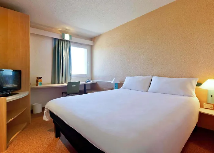 Отель Ibis Porto Sul Europarque