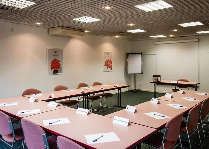 Ibis Porto Sul Europarque 2* Санта-Мария-да Фейра