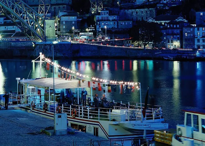 Hotel Ibis Porto Sul Europarque 2*